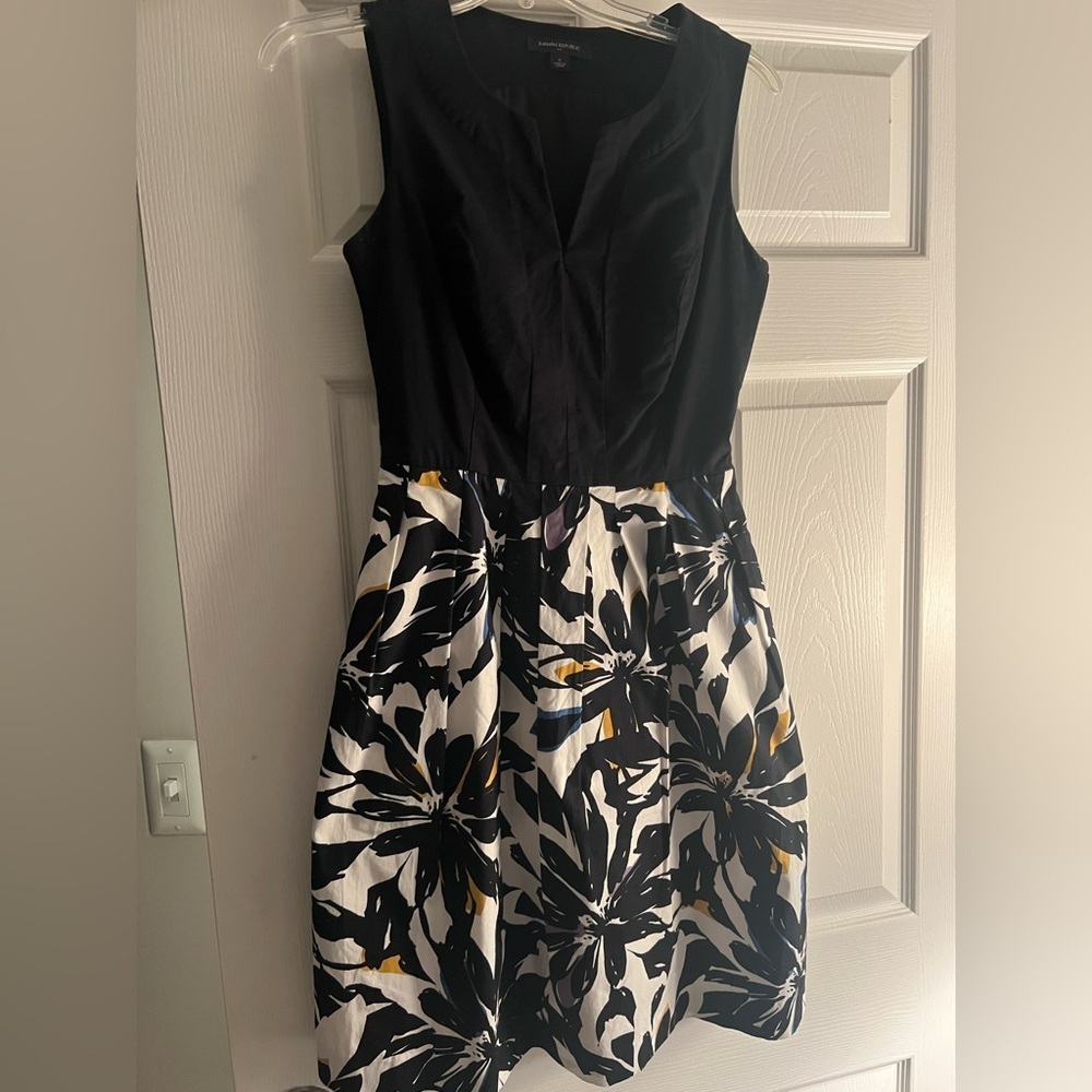 Banana Republic Black and White Floral dress